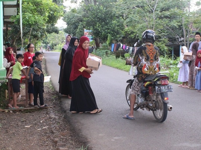 Berbagai Takjil, Berbagi Kebahagiaan